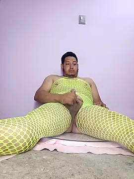 Snapshot of daysy15 chatting on 02/23/26, 03:04 daysy15 online show from 02/23/26, 03:04