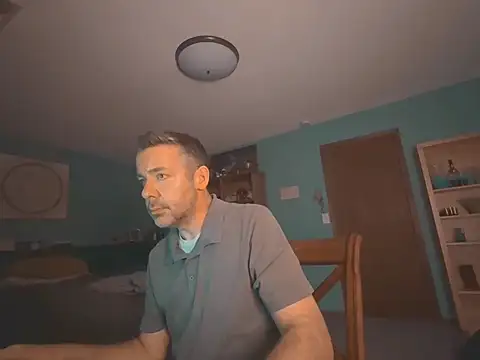 chrisw8140 online show from 06/13/26, 04:54