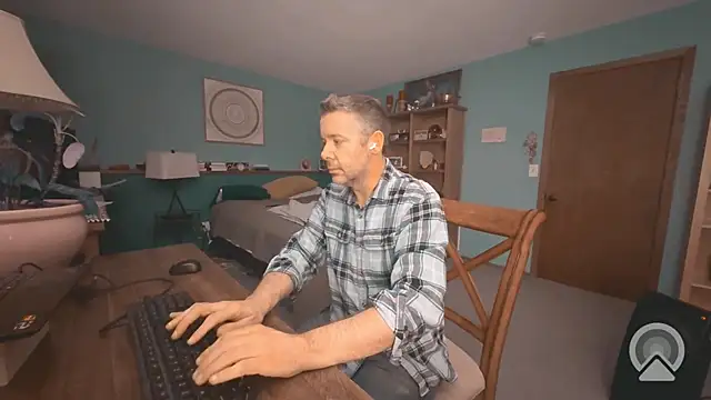 chrisw8140 online show from 06/20/26, 05:21