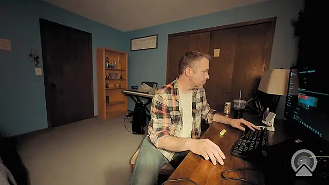 chrisw8140 online show from 06/21/26, 04:26