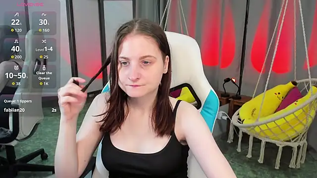 KiraDuvall online show from 04/28/26, 02:55