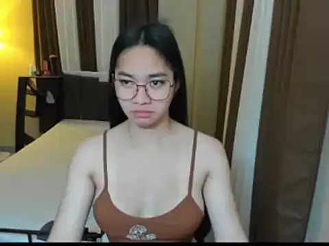Snapshot of Asian_Bigcock_Marian chatting on 04/21/26, 06:31 Asian Bigcock Marian online show from 04/21/26, 06:31