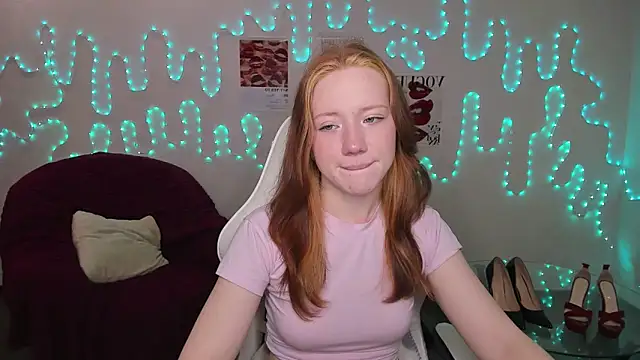 Snapshot of Katrys chatting on 02/26/26, 01:04 Katrys online show from 02/26/26, 01:04