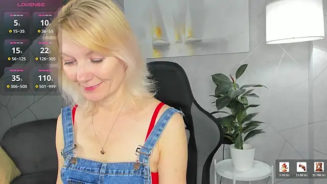 Julie Lucas online show from 06/16/26, 12:02