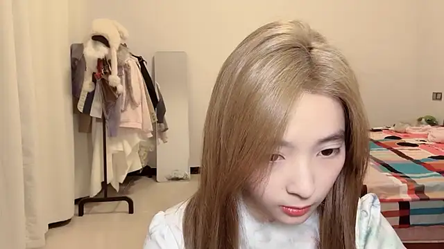 Snapshot of 1X-NanNan chatting on 02/13/26, 12:34 1X-NanNan online show from 02/13/26, 12:34