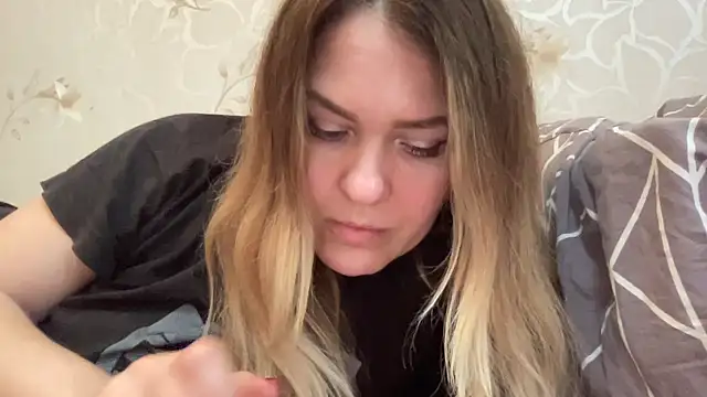 Snapshot of Kalyrex chatting on 04/06/26, 02:29 Kalyrex online show from 04/06/26, 02:29