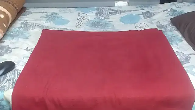 Snapshot of AssQueen32 chatting on 02/25/26, 11:36 AssQueen32 online show from 02/25/26, 11:36