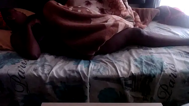 Snapshot of AssQueen32 chatting on 03/03/26, 07:47 AssQueen32 online show from 03/03/26, 07:47