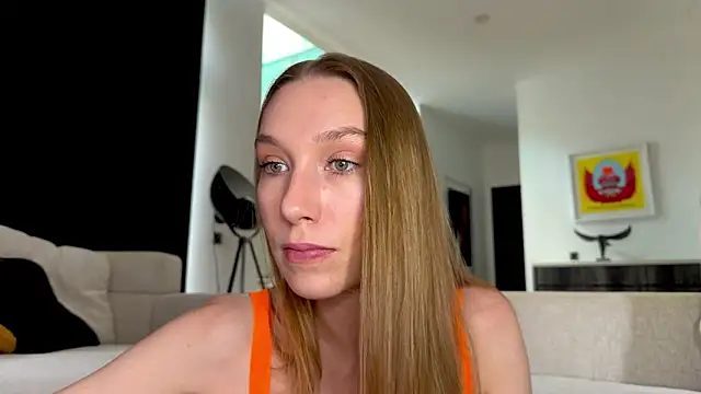 Snapshot of Linaspicee chatting on 02/14/26, 05:15 Linaspicee online show from 02/14/26, 05:15