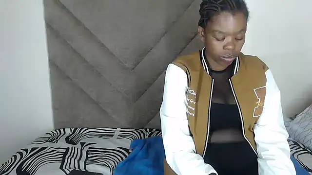 Snapshot of Nellybba chatting on 06/05/26, 06:02 Nellybba online show from 06/05/26, 06:02
