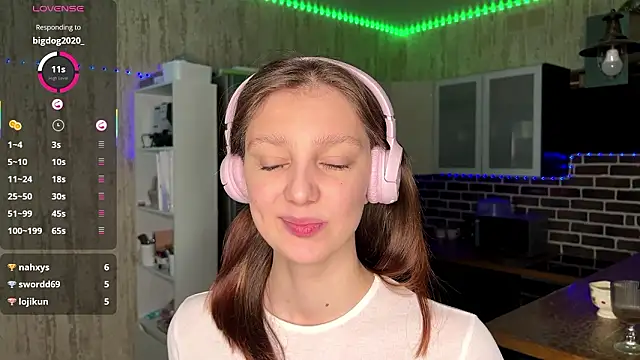 Snapshot of ChrisAmott chatting on 02/05/26, 04:22 ChrisAmott online show from 02/05/26, 04:22