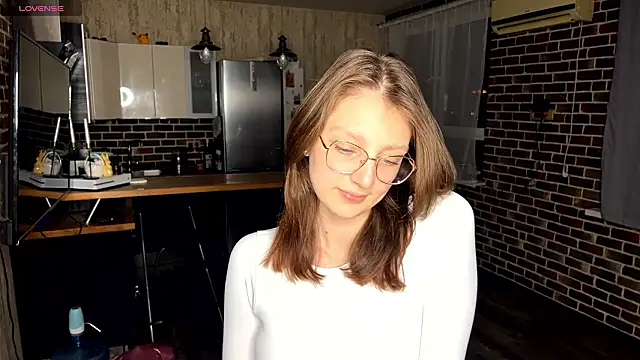 Snapshot of ChrisAmott chatting on 03/21/26, 04:10 ChrisAmott online show from 03/21/26, 04:10