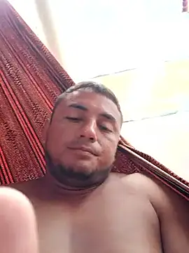 Snapshot of knox_zeque chatting on 06/14/26, 01:24 knox zeque online show from 06/14/26, 01:24