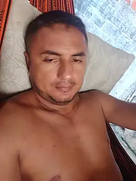 Snapshot of knox_zeque chatting on 07/18/26, 07:39 knox zeque online show from 07/18/26, 07:39