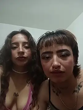 AlexxaAndRileyy online show from 03/26/26, 03:45