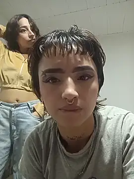 AlexxaAndRileyy online show from 04/12/26, 04:17