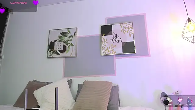 Snapshot of april_jones05 chatting on 03/20/26, 07:30 april jones05 online show from 03/20/26, 07:30