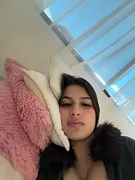 Mia arabs online show from 04/24/26, 04:31