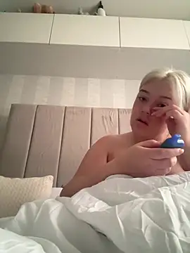Snapshot of Princess-ivyxoxo chatting on 04/27/26, 11:41 Princess-ivyxoxo online show from 04/27/26, 11:41