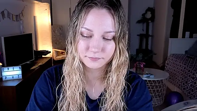 Snapshot of missyourtouch chatting on 04/22/26, 05:36 missyourtouch online show from 04/22/26, 05:36