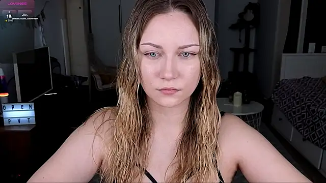 Snapshot of missyourtouch chatting on 06/14/26, 11:23 missyourtouch online show from 06/14/26, 11:23