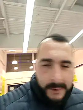 Snapshot of Miguelpulidotriguero11 chatting on 01/15/26, 08:12 Miguelpulidotriguero11 online show from 01/15/26, 08:12