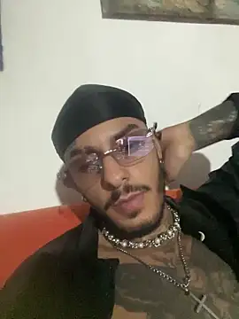 Snapshot of liyamjunior chatting on 03/07/26, 06:54 liyamjunior online show from 03/07/26, 06:54