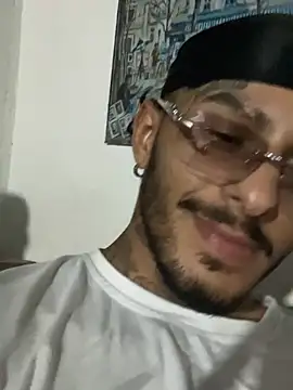 Snapshot of liyamjunior chatting on 03/13/26, 03:02 liyamjunior online show from 03/13/26, 03:02