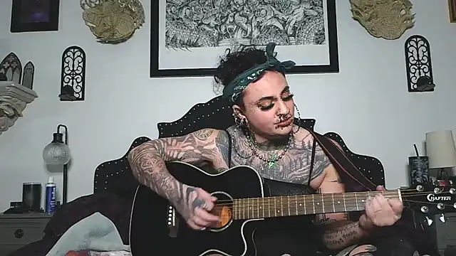 Snapshot of VeraVendetta chatting on 02/08/26, 07:12 VeraVendetta online show from 02/08/26, 07:12