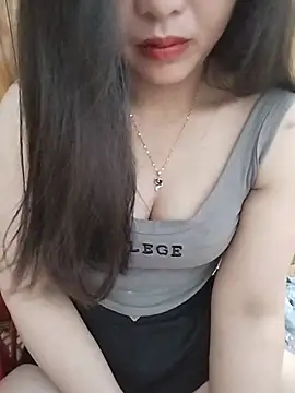 Snapshot of MaiNgoc_sexy chatting on 06/23/26, 10:52 MaiNgoc sexy online show from 06/23/26, 10:52