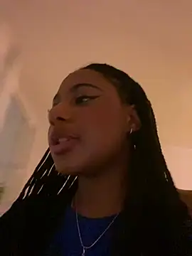 Snapshot of xo_steffyxo_4 chatting on 02/02/26, 06:06 xo steffyxo 4 online show from 02/02/26, 06:06