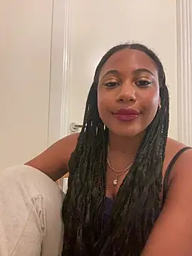 Snapshot of xo_steffyxo_4 chatting on 02/08/26, 10:02 xo steffyxo 4 online show from 02/08/26, 10:02