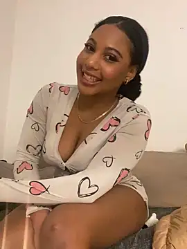 Snapshot of xo_steffyxo_4 chatting on 03/08/26, 09:18 xo steffyxo 4 online show from 03/08/26, 09:18