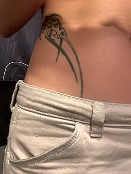 Snapshot of ivy-777 chatting on 02/01/26, 02:15 ivy-777 online show from 02/01/26, 02:15