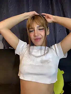 Snapshot of ivy-777 chatting on 03/25/26, 02:17 ivy-777 online show from 03/25/26, 02:17