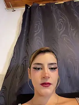 Snapshot of ivy-777 chatting on 03/27/26, 01:11 ivy-777 online show from 03/27/26, 01:11