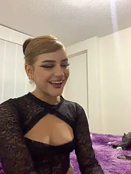ivy-777 online show from 04/29/26, 01:10