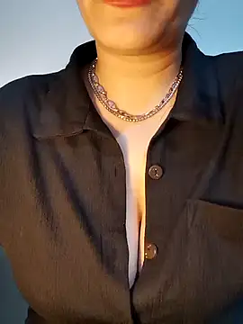 Snapshot of Karanfilim chatting on 01/14/26, 11:53 Karanfilim online show from 01/14/26, 11:53