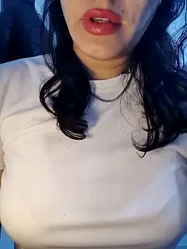 Snapshot of Karanfilim chatting on 01/18/26, 10:35 Karanfilim online show from 01/18/26, 10:35