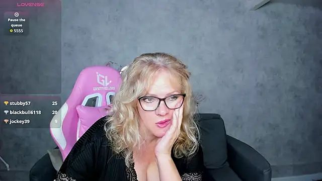 Victoria Nelson online show from 06/14/26, 02:24