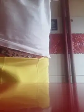 Snapshot of Ianne150 chatting on 02/01/26, 10:25 Ianne150 online show from 02/01/26, 10:25