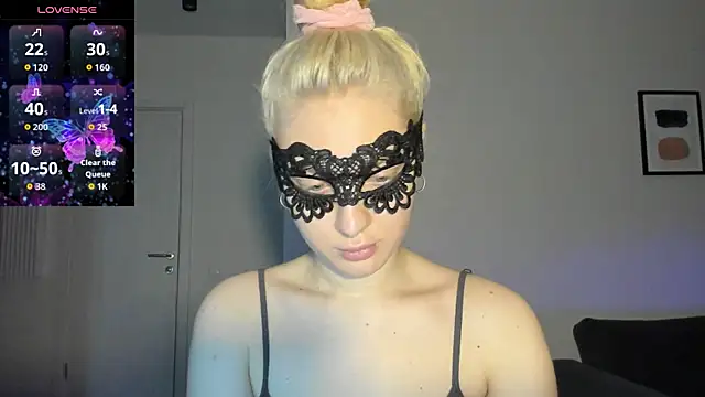 Polly Skil online show from 06/16/26, 06:32