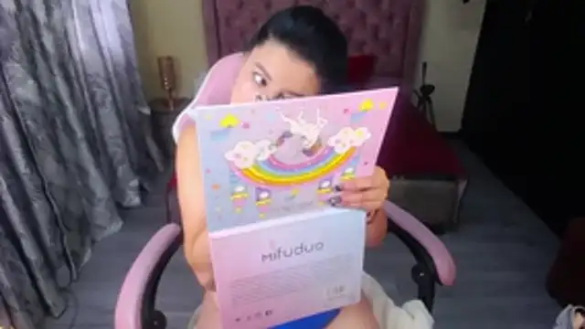 Snapshot of keileen_luna chatting on 04/15/26, 08:53 keileen luna online show from 04/15/26, 08:53