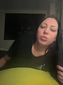 Snapshot of _Mila_Love chatting on 03/12/26, 02:12 Mila Love online show from 03/12/26, 02:12