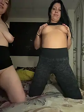 Snapshot of _Mila_Love chatting on 03/16/26, 03:05 Mila Love online show from 03/16/26, 03:05