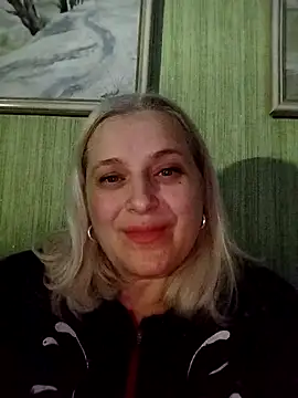 Snapshot of NyushaLollipop chatting on 01/17/26, 07:17 NyushaLollipop online show from 01/17/26, 07:17