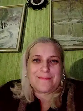 Snapshot of NyushaLollipop chatting on 01/19/26, 03:38 NyushaLollipop online show from 01/19/26, 03:38