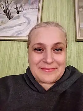 Snapshot of NyushaLollipop chatting on 02/07/26, 12:42 NyushaLollipop online show from 02/07/26, 12:42