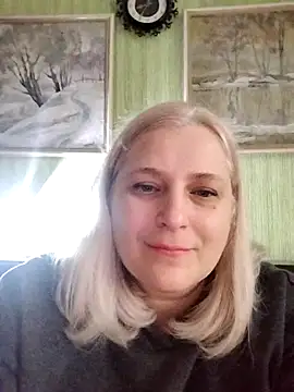 Snapshot of NyushaLollipop chatting on 02/14/26, 06:32 NyushaLollipop online show from 02/14/26, 06:32