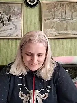 Snapshot of NyushaLollipop chatting on 02/21/26, 11:33 NyushaLollipop online show from 02/21/26, 11:33